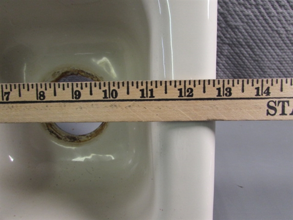 SMALL KOHLER CAST/ENAMEL ALMOND SINK W/FAUCET