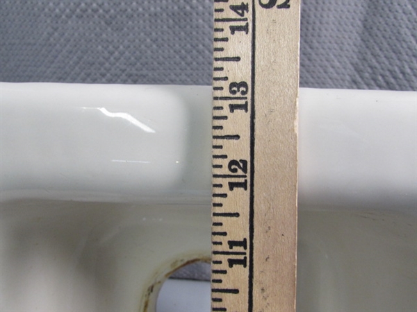 SMALL KOHLER CAST/ENAMEL ALMOND SINK W/FAUCET