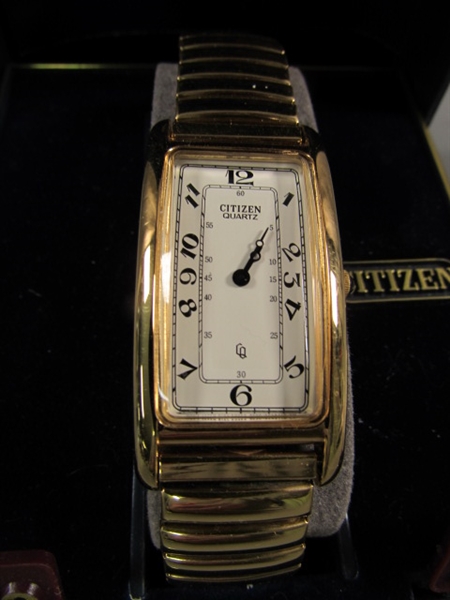 NEW OLD STOCK CITIZEN WATCH W/ELASTIC METAL BAND