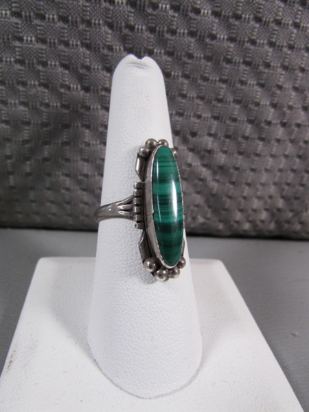 STERLING SILVER & MALACHITE RING