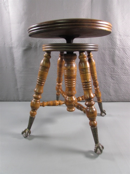 ADJUSTABLE PIANO STOOL WITH GLASS/METAL CLAW FEET