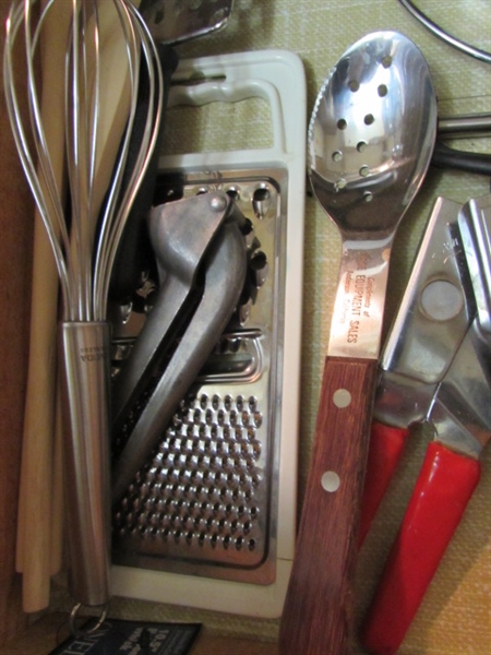 CONTENTS OF UTENSIL DRAWER #2