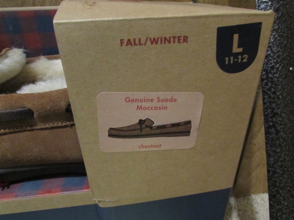 MEN'S SIZE 11 BOOTS & SLIPPERS - NEW
