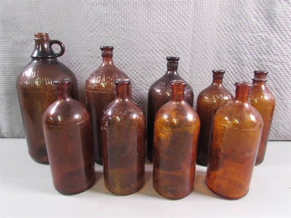 ASSORTED SIZES OF VINTAGE BLEACH/CLOROX BROWN GLASS BOTTLES