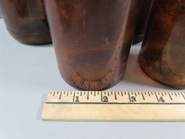 ASSORTED SIZES OF VINTAGE BLEACH/CLOROX BROWN GLASS BOTTLES