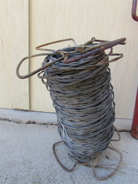 POST POUNDER & SMALL ROLL OF DOUBLE STRAND WIRE