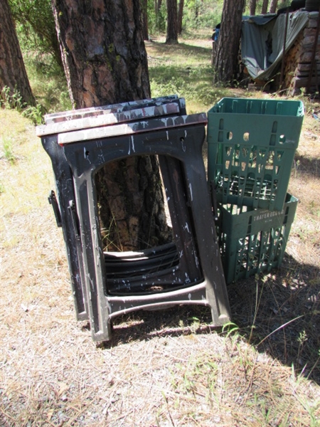 4 PLASTIC SAWHORSES & 2 EGG CRATES