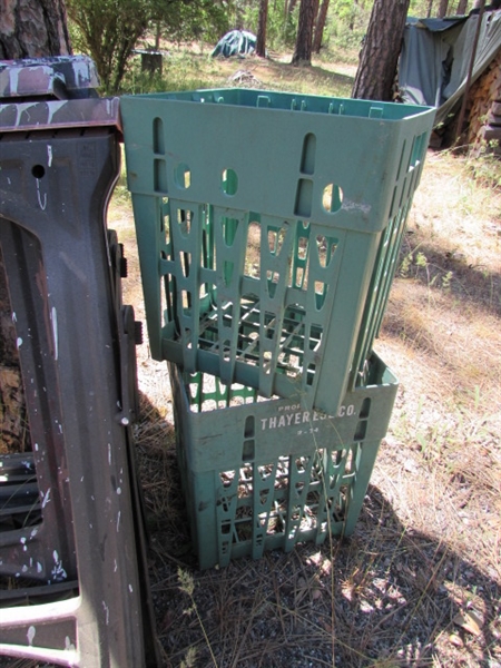 4 PLASTIC SAWHORSES & 2 EGG CRATES