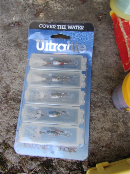 FISHING VEST & TONS OF FISHING TACKLE, FLIES & MORE