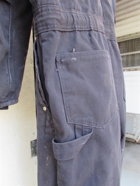 WALL'S INSULATED COVERALLS -SIZE LARGE
