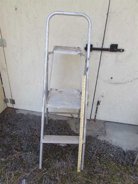 2 ALUMINUM STEP LADDERS