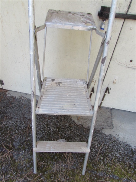 2 ALUMINUM STEP LADDERS