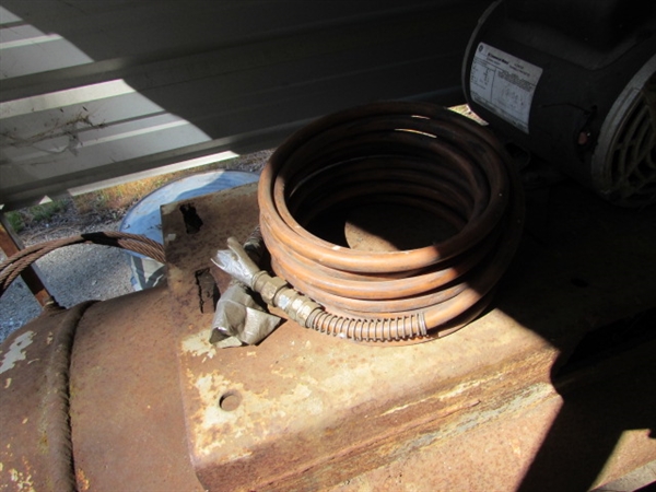 LARGE OLD HORIZONTAL AIR COMPRESSOR - WORKS GREAT