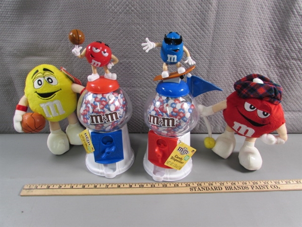 M&M CANDY DISPENSERS, PLUSHIES, MAGNETS & CANDLES