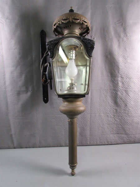 ANTIQUE ELECTRIFIED HEARSE CARRIAGE LANTERN - UNTESTED
