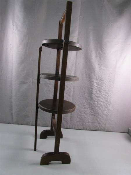 FOLDING WOODEN 3-TIER PLANT STAND