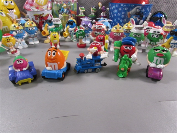 LARGE COLLECTION OF M&M CHARACTER COLLECTIBLES & TOYS