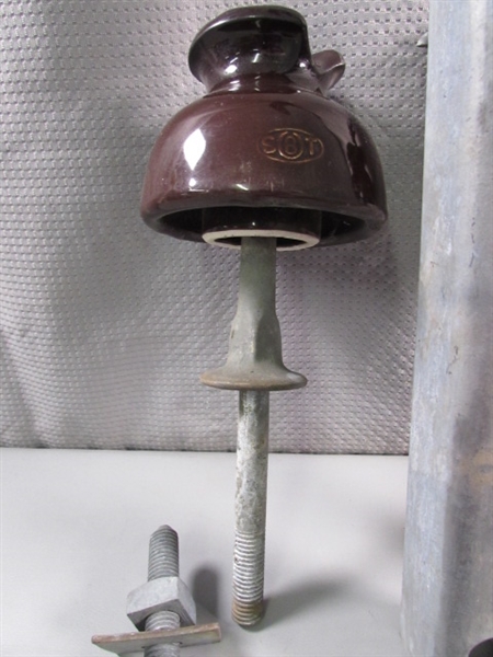 5 CERAMIC INSULATORS