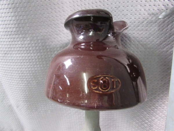 5 CERAMIC INSULATORS