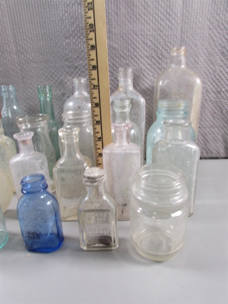 VINTAGE/ANTIQUE BOTTLE COLLECTION