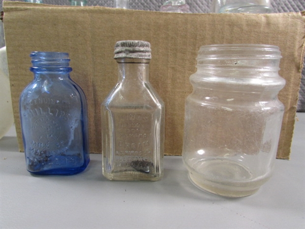 VINTAGE/ANTIQUE BOTTLE COLLECTION