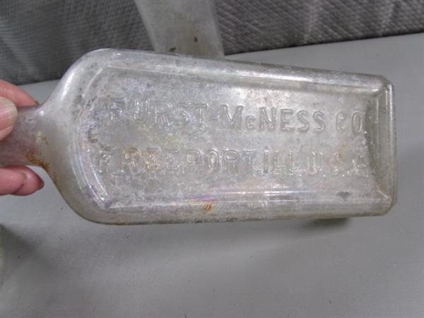VINTAGE/ANTIQUE BOTTLE COLLECTION