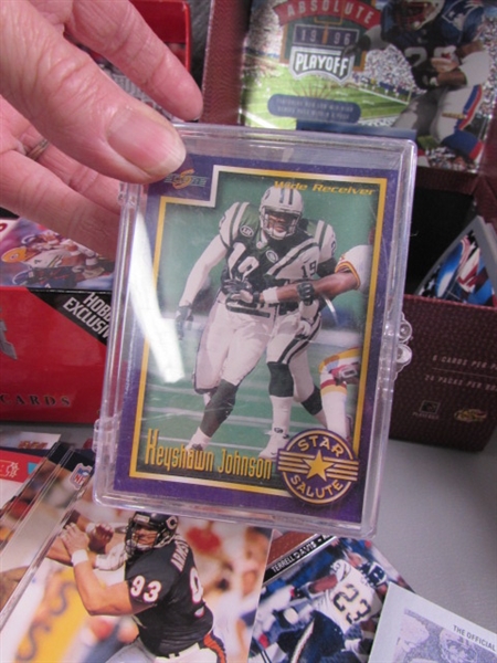 FOOTBALL TRADING CARDS - MIXED YEARS & BRANDS