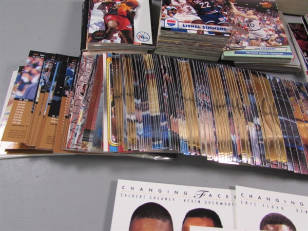 2 BOXES OF ASSORTED BASKETBALL TRADING CARDS