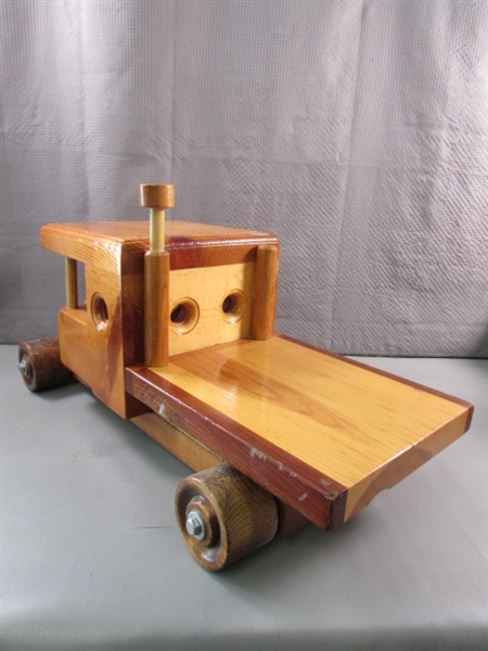 LARGE HAND CRAFTED WOODEN SEMI TRUCK
