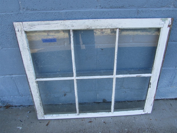 VINTAGE/ANTIQUE 6-PANE WOOD FRAMED WINDOW