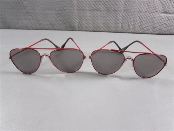 10 PAIRS OF FASHION SUNGLASSES - NEW W/TAGS
