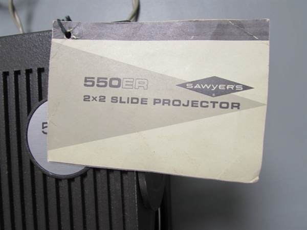SAWYER'S 550ER 2X2 SLIDE PROJECTOR W/ORIGINAL BOX - UNTESTED