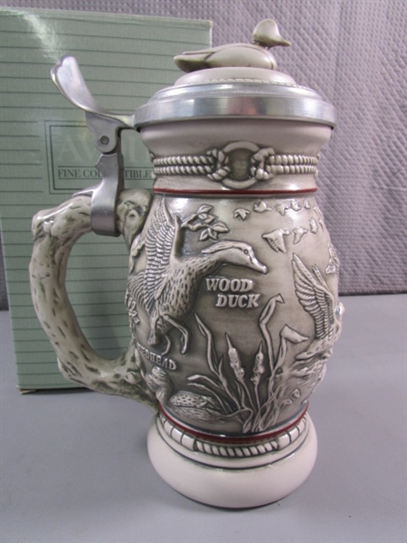 NIB - DUCKS OF THE AMERICAN WILDERNESS STEIN