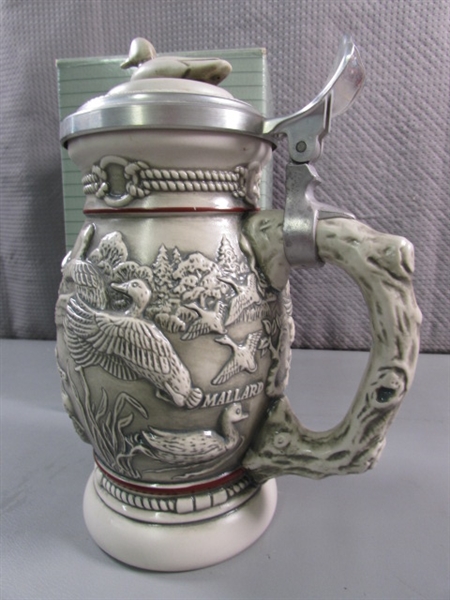 NIB - DUCKS OF THE AMERICAN WILDERNESS STEIN