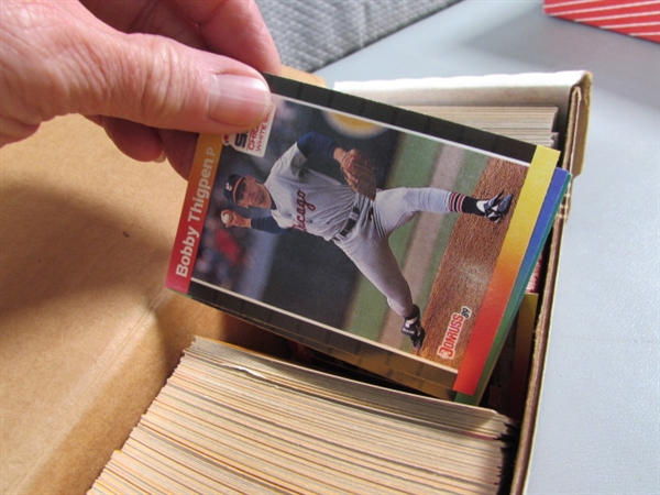 2 BOXES OF BASEBALL CARDS