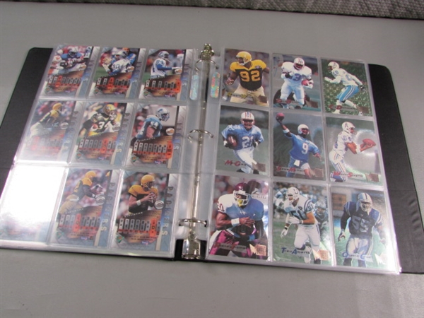 3-RING BINDER WITH FOOTBALL TRADING CARDS