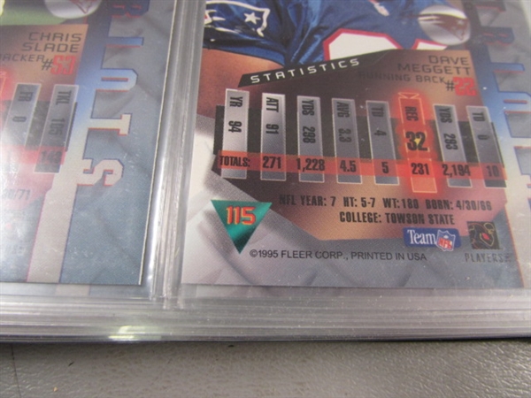 3-RING BINDER WITH FOOTBALL TRADING CARDS