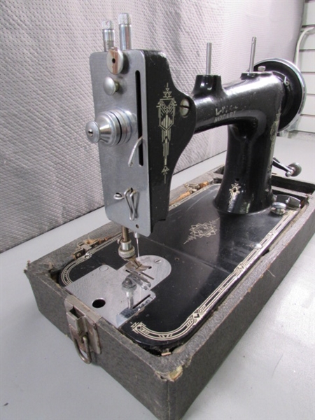 ANTIQUE SEWING MACHINE FOR PARTS/REPAIR