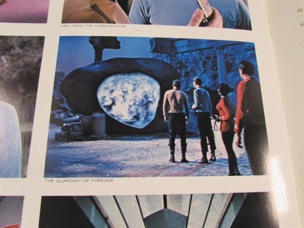 1977 STAR TREK POSTCARD BOOK