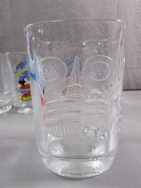 16 WALT DISNEY - MICKEY MOUSE DRINKING GLASSES