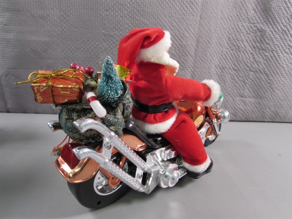 ANIMATED SANTAS & A SNOWMAN ON HARLEY DAVIDSON MOTORCYCLES - UNTESTED