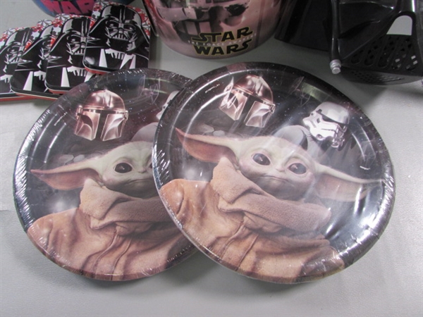 STAR WARS THEMED PARTY SUPPLIES - NEW