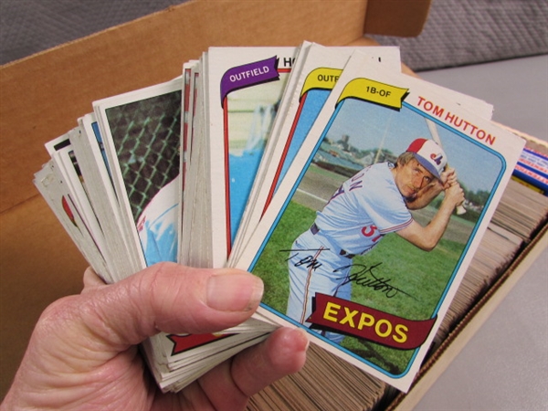 2 BOXES OF BASEBALL CARDS - SOME UNOPENED PACKS INCLUDED