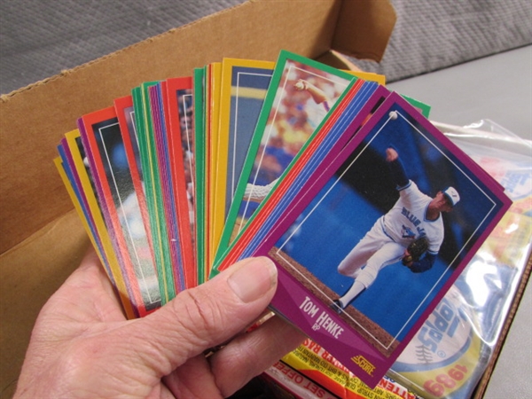 2 BOXES OF BASEBALL CARDS - SOME UNOPENED PACKS INCLUDED