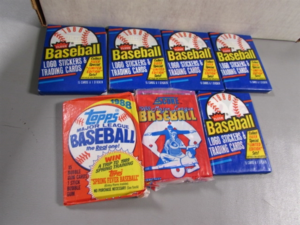 2 BOXES OF BASEBALL CARDS - SOME UNOPENED PACKS INCLUDED