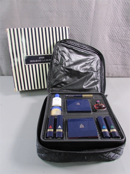 NEW OLD STOCK AVON HOLIDAY LUXURIES MAKEUP KIT