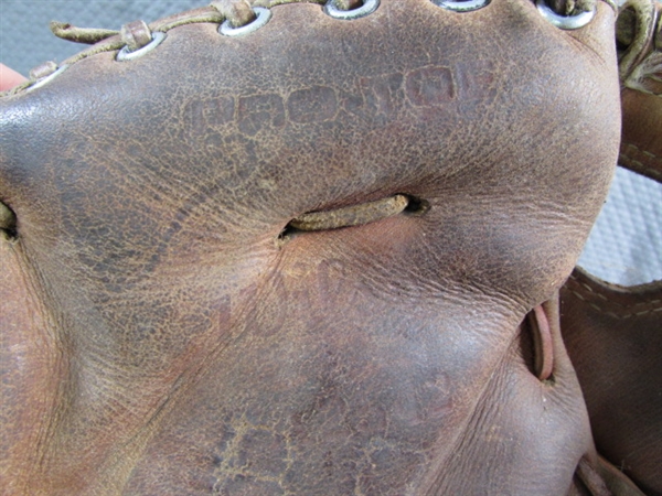 CATCHERS MITTS & BASEBALLS