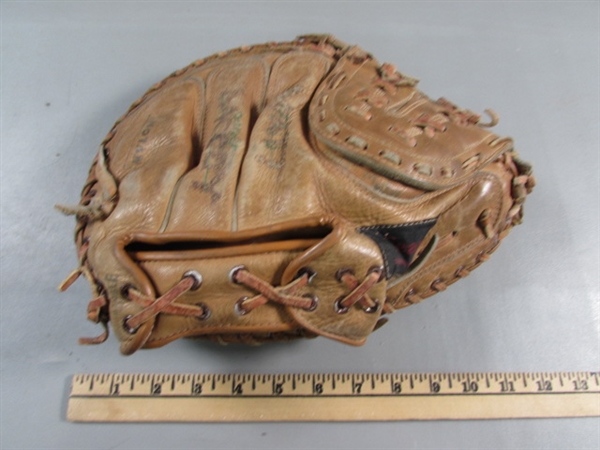 CATCHERS MITTS & BASEBALLS