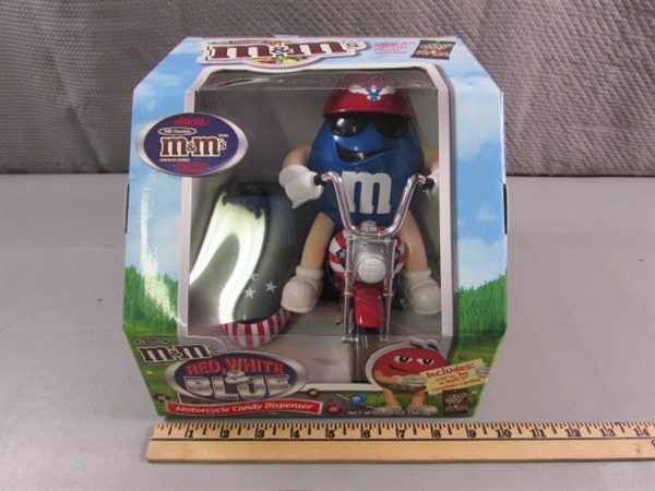 NEW RED, WHITE & BLUE MOTORCYCLE M&M CANDY DISPENSER