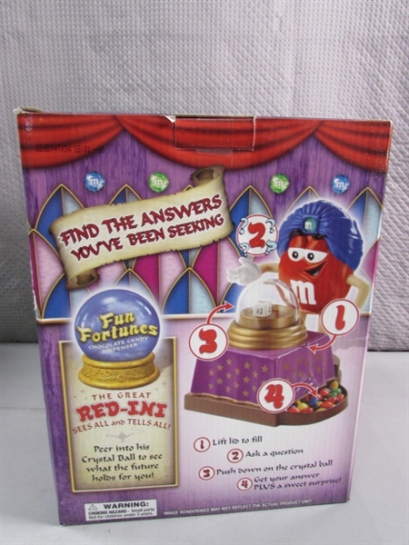 NEW THE GREAT RED-INI FUN FORTUNES M&M CANDY DISPENSER